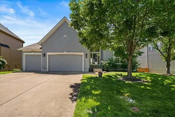 14421 Melrose Street, Overland Park, KS 66221
