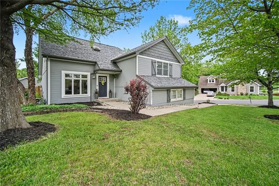 8501 N Mcdonald Avenue, Kansas City, MO 64153 - #2