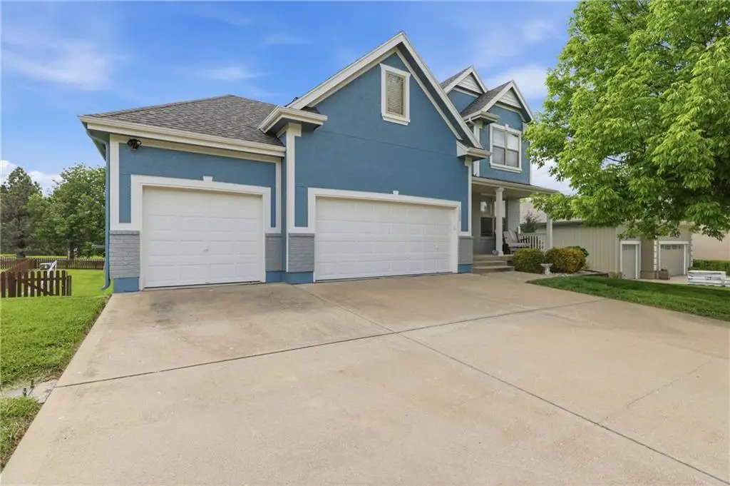1205 Wiltshire Boulevard, Raymore, MO 64083 - #1