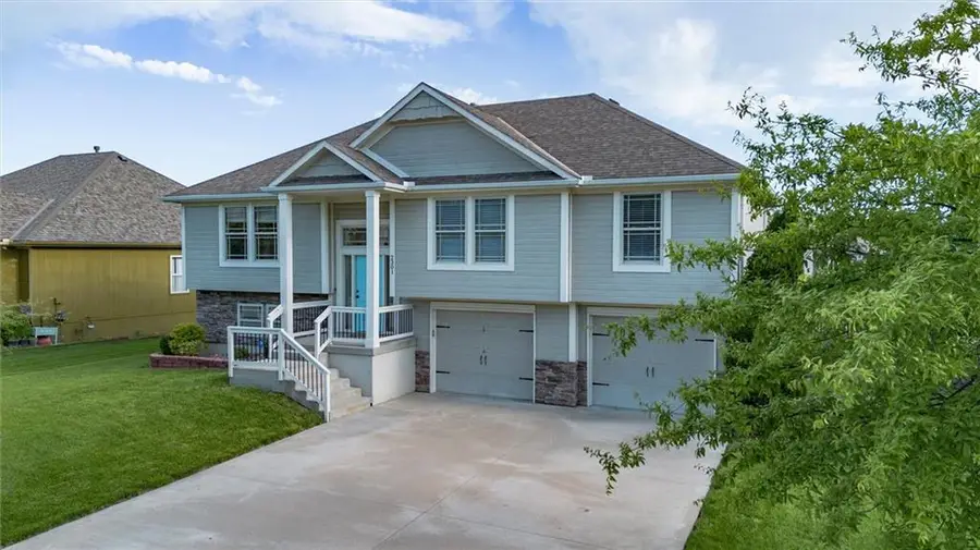 2301 NE Treetop Drive, Blue Springs, MO 64029 - #3