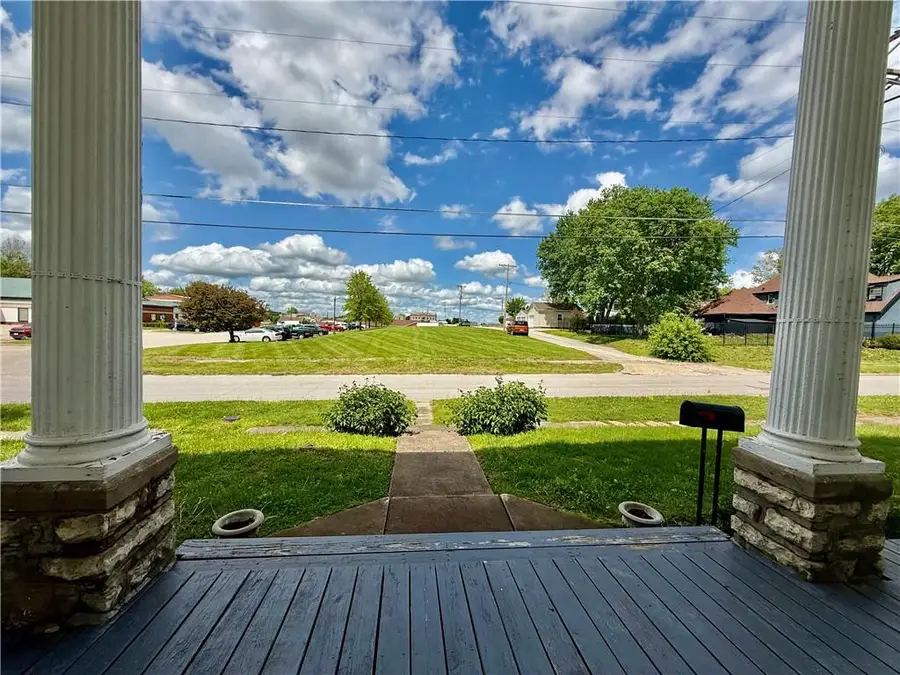 121 W Royle Street, Richmond, MO 64085 - #2