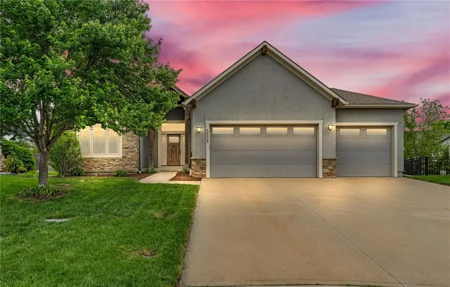 5524 Chamney Court, Lawrence, KS 66049 - #2