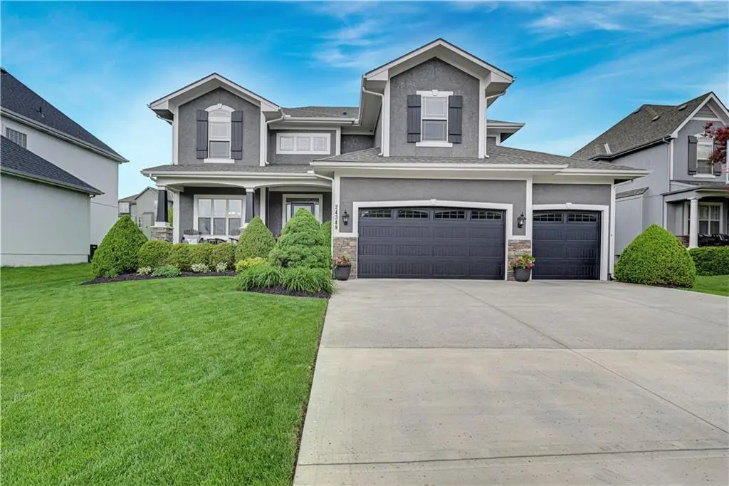 24349 W 107th Place, Olathe, KS 66061 - #1