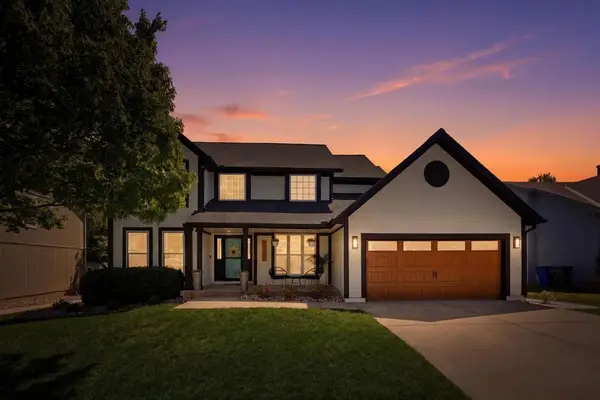 18229 W 157th Terrace, Olathe, KS 66062