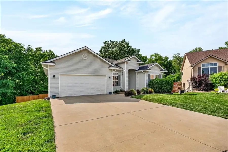 8720 N Belton Avenue, Kansas City, MO 64154 - #3
