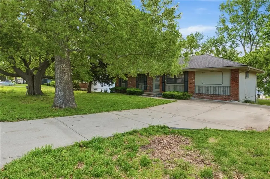 1004 NW R D Mize Road, Blue Springs, MO 64015 - #2