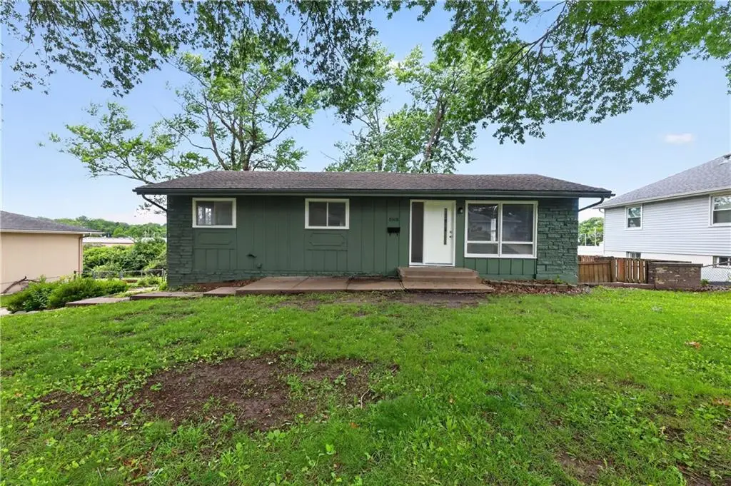6508 Hardy Avenue, Raytown, MO 64133 - #1
