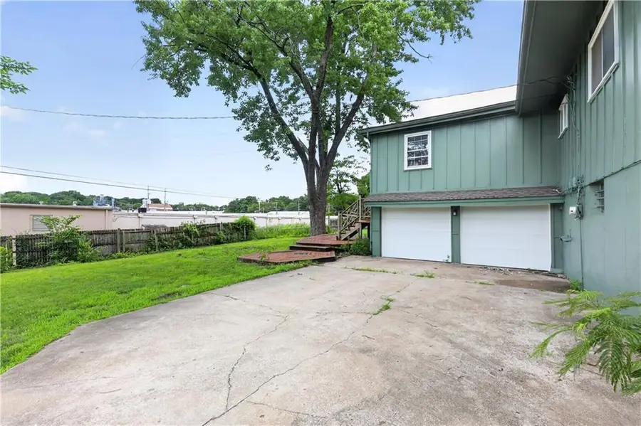 6508 Hardy Avenue, Raytown, MO 64133 - #3