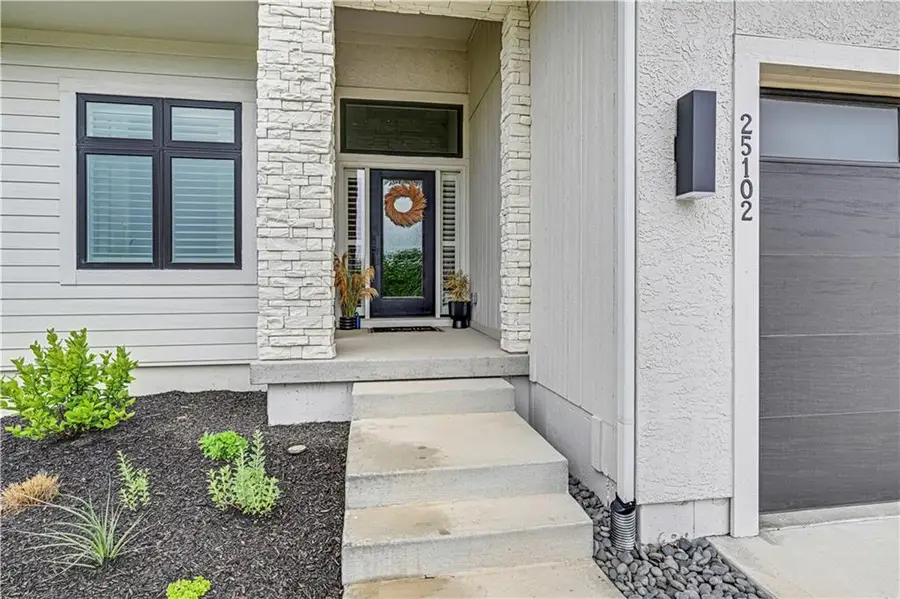 25102 W 98th Place, Lenexa, KS 66227 - #2