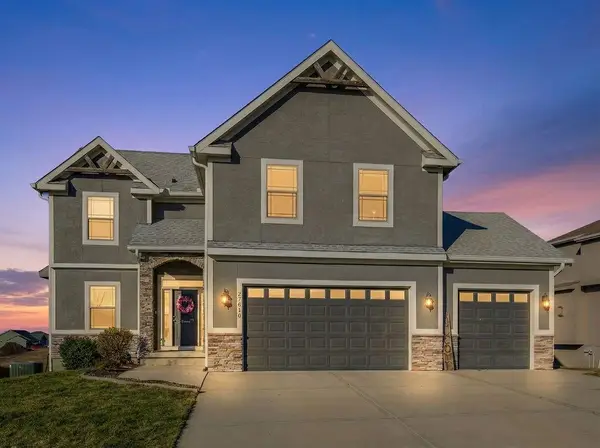27810 E 133rd Court, Lee's Summit, MO 64086