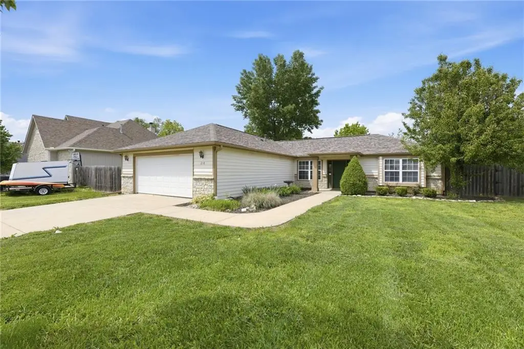 218 Hillside Drive, Baldwin City, KS 66006 - #1