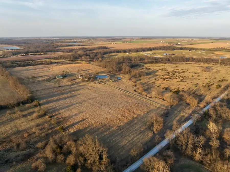 11301 E Owens School Road, Hallsville, MO 65255 - #3