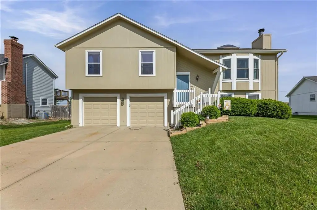 17451 S Ingrid Street, Gardner, KS 66030 - #1