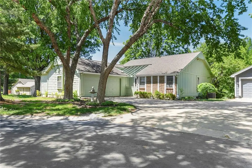 8266 Monrovia Street, Lenexa, KS 66215 - #1