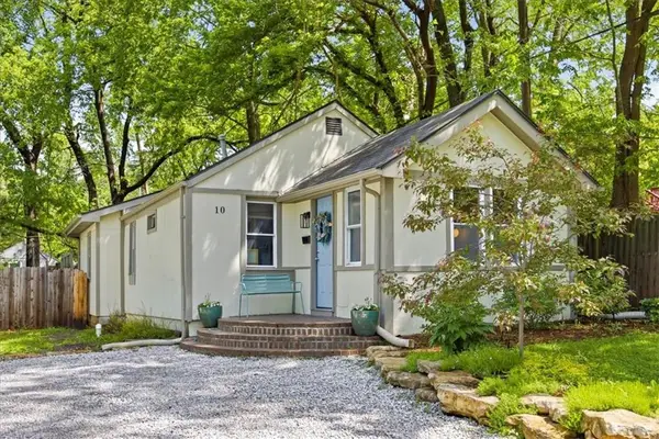 10 W 82nd Terrace, Kansas City, MO 64114