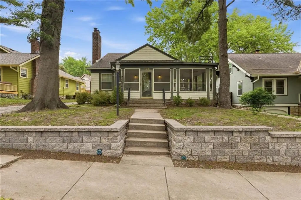 106 E 65th Terrace, Kansas City, MO 64113 - #1