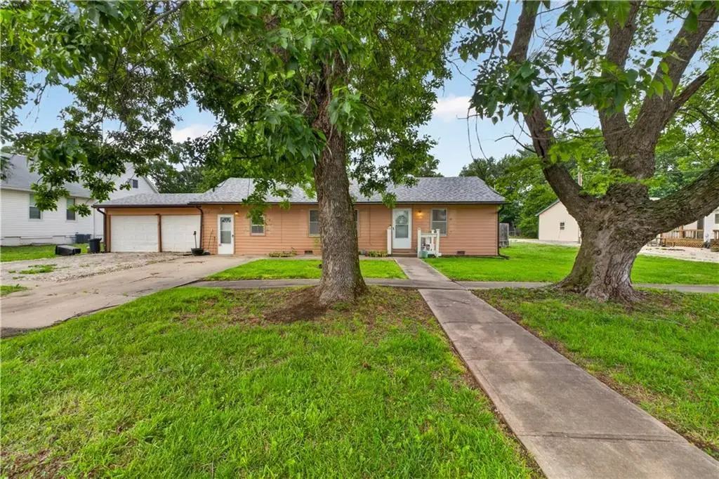 263 W Main Street, Prescott, KS 66767 - #1