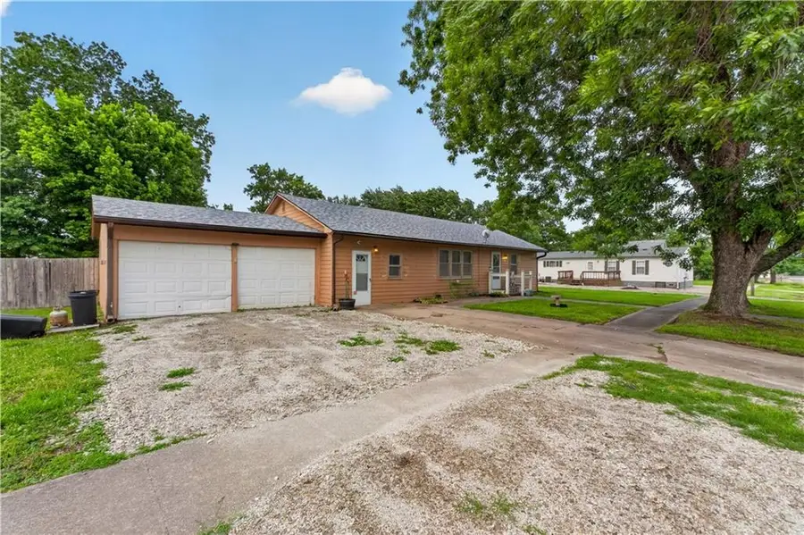 263 W Main Street, Prescott, KS 66767 - #3