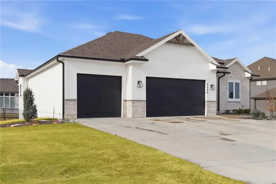 4548 NE Seneca Terrace, Lees Summit, MO 64064 - #3