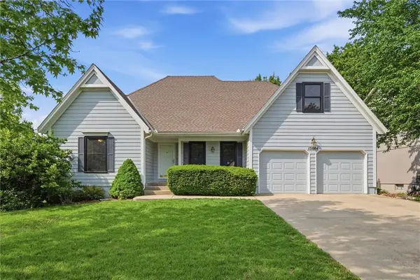 15644 W 83rd Terrace, Lenexa, KS 66219