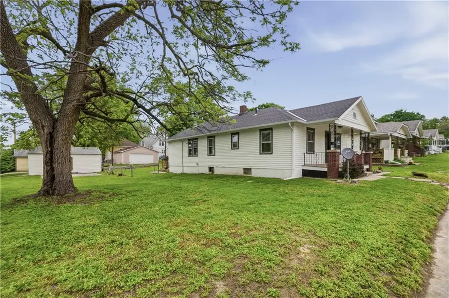 2407 Seneca Street, Saint Joseph, MO 64507 - #2