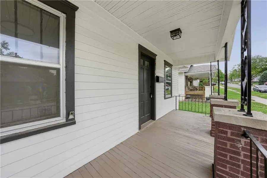 2407 Seneca Street, Saint Joseph, MO 64507 - #3