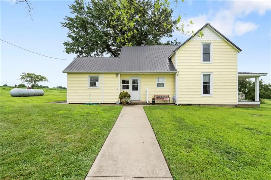 12189 119 Road, Sweet Springs, MO 65351 - #2