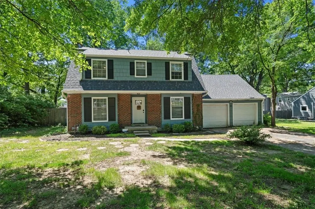 2001 W 79 Street, Prairie Village, KS 66208 - #1