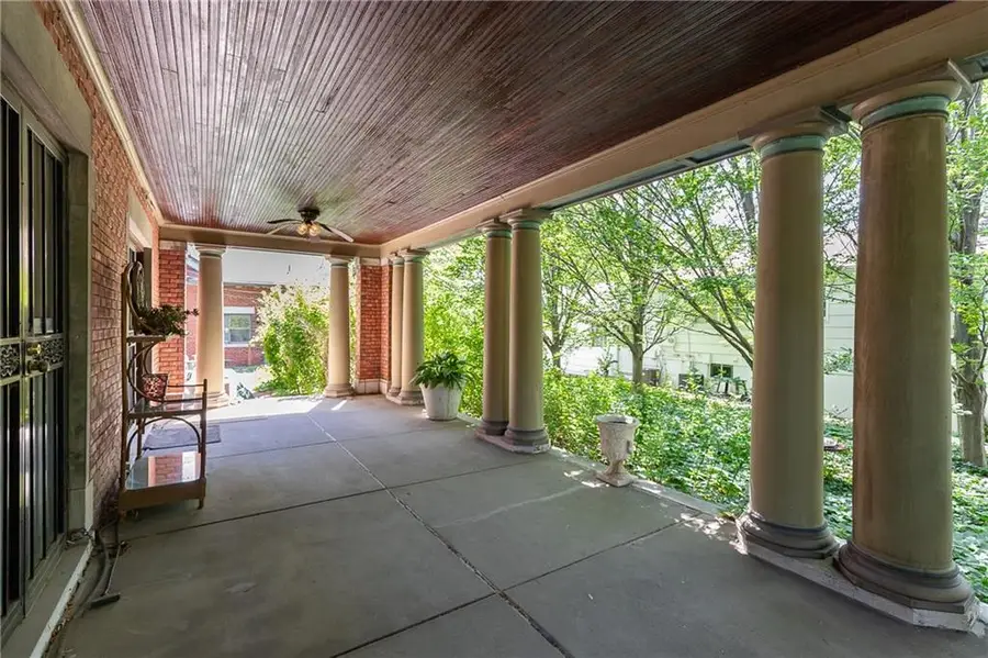 3601 Charlotte Street, Kansas City, MO 64109 - #3
