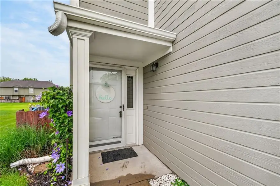 5637 NW Sunrise Meadow Circle, Lees Summit, MO 64064 - #3