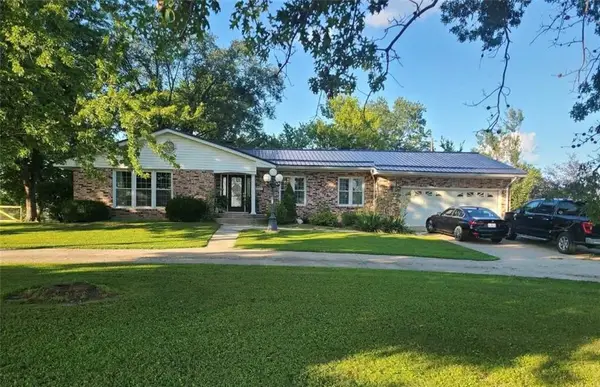 32267 State Highway Pp N/a, Macon, MO 63552