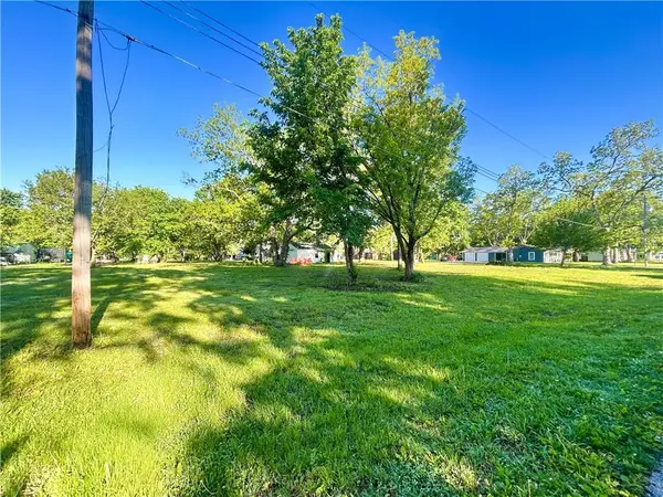 402 S Broadway Street, Lacygne, KS 66040
