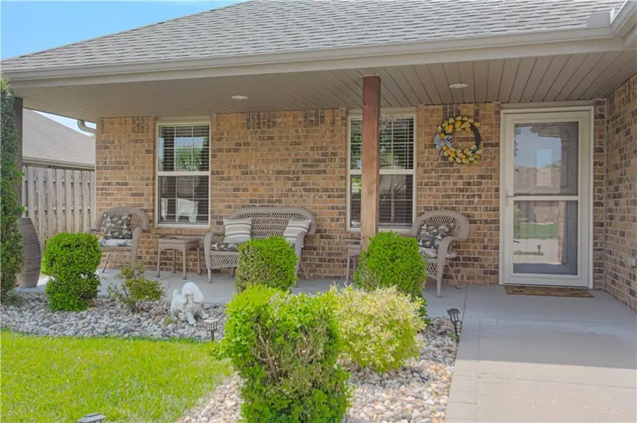 110 NW Lindsey Lane, Grain Valley, MO 64029 - #3