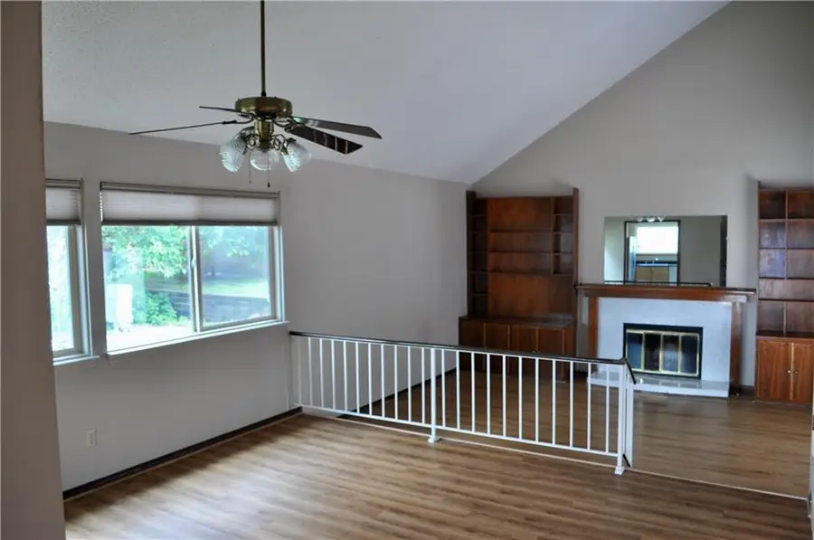 6638 Halsey Street, Shawnee, KS 66216 - #3