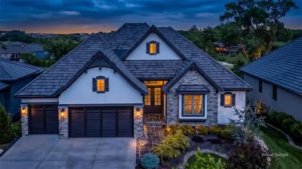 9333 Cottonwood Canyon Drive, Lenexa, KS 66219