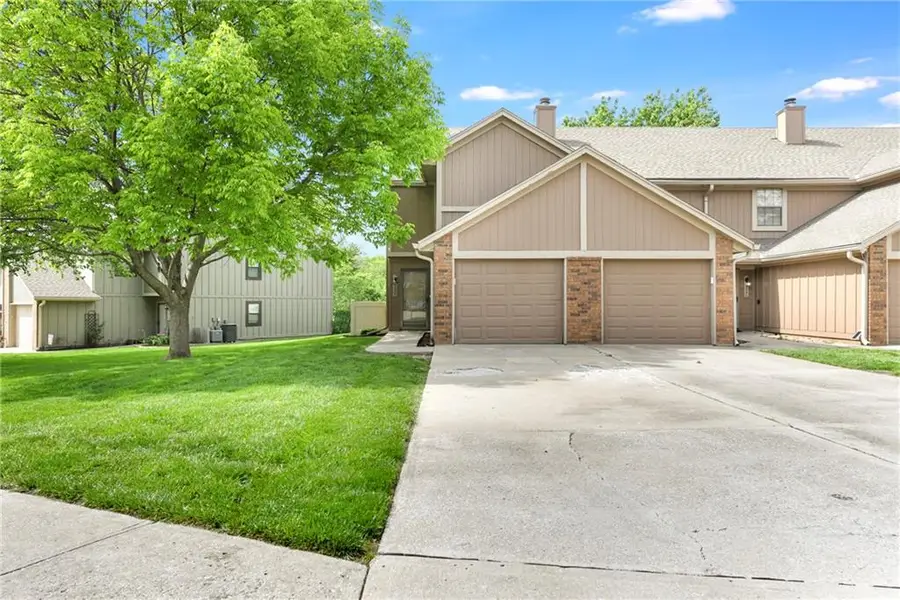 230 SW Pinetree Lane, Lees Summit, MO 64063 - #3