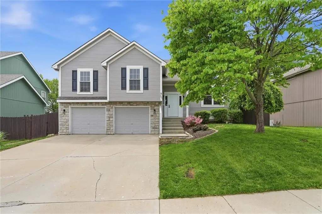 361 Ash Lane, Lansing, KS 66043 - #1
