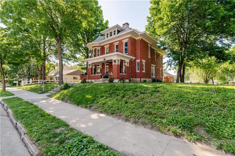 1120 Kansas Avenue, Atchison, KS 66002 - #2