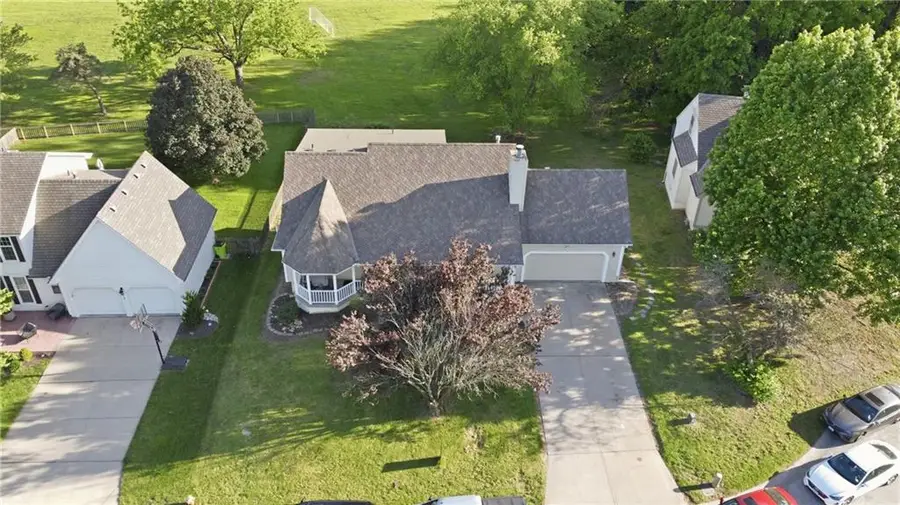 509 NE Olympic Court, Lees Summit, MO 64064 - #3
