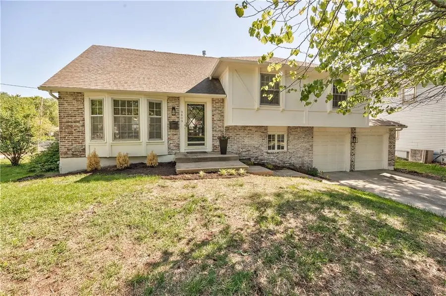 9809 Connell Drive, Overland Park, KS 66212 - #3