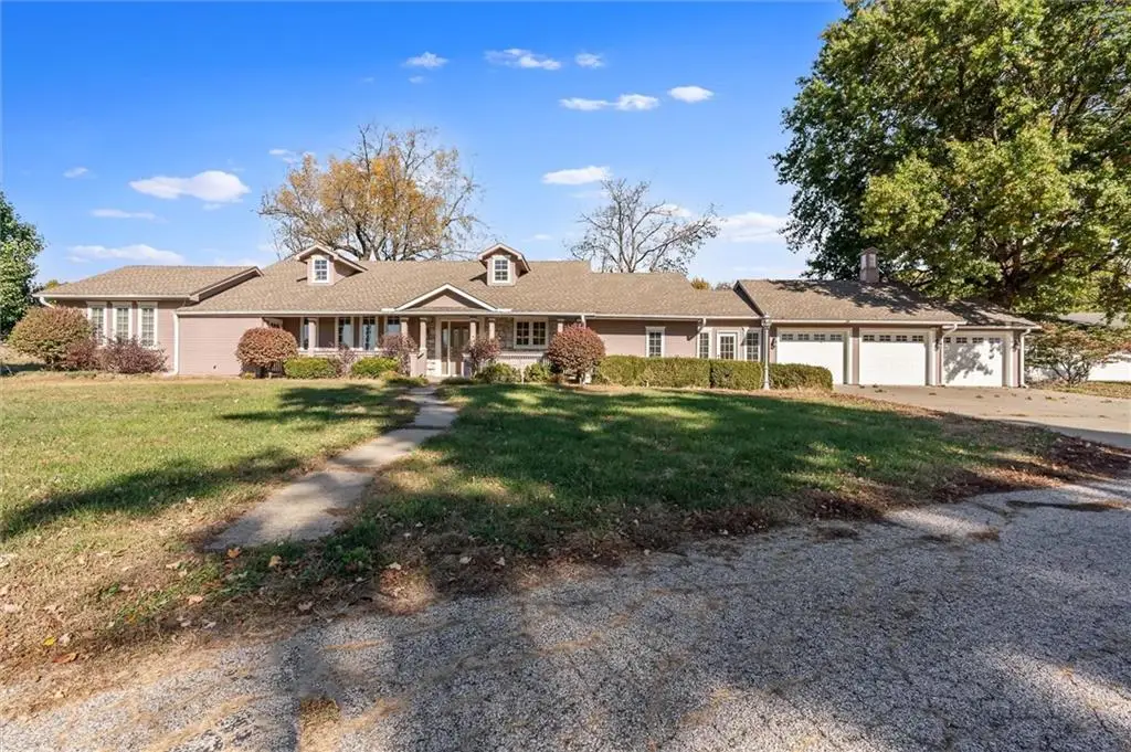 2301 Lees Summit Road, Lees Summit, MO 64064 - #1