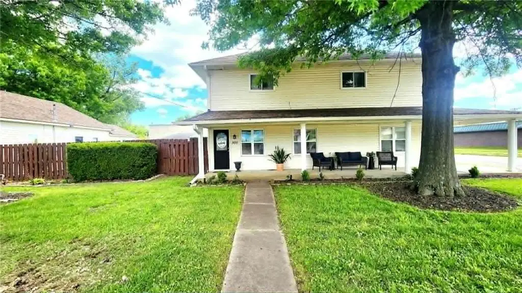 300 E Mckay Street, Frontenac, KS 66763 - #1