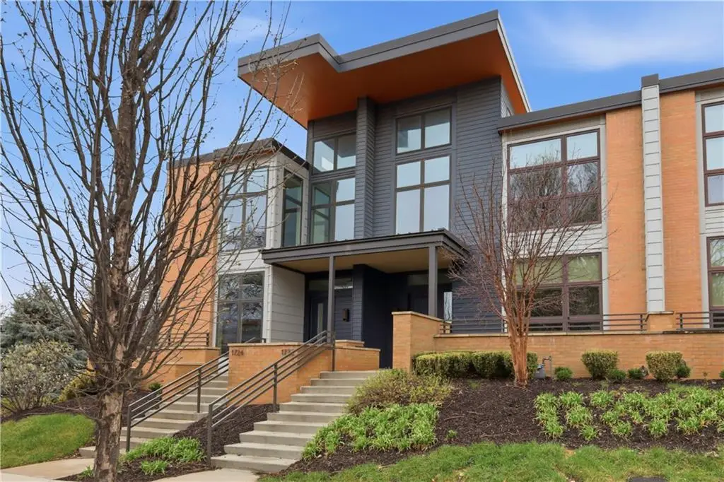 1720 Madison Avenue, Kansas City, MO 64108 - #1