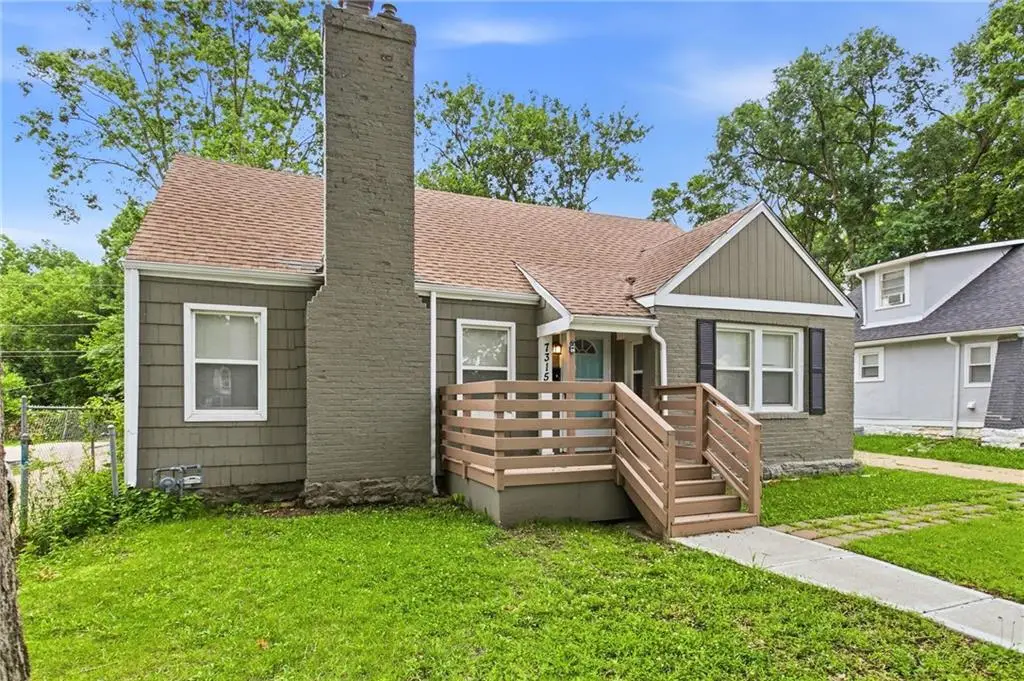 7315 Lydia Avenue, Kansas City, MO 64131 - #1