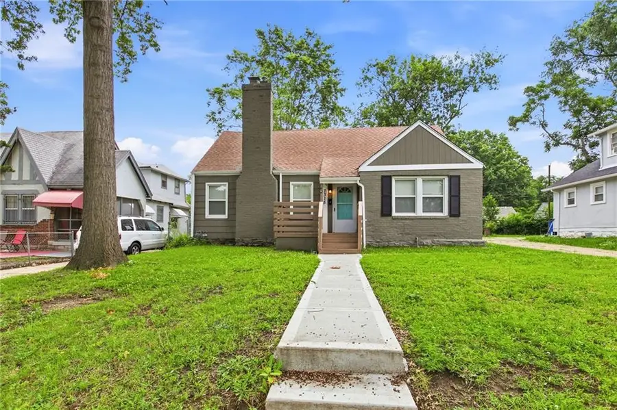 7315 Lydia Avenue, Kansas City, MO 64131 - #2