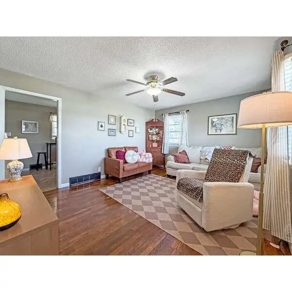 2311 Washington Street, Lexington, MO 64067 - #2