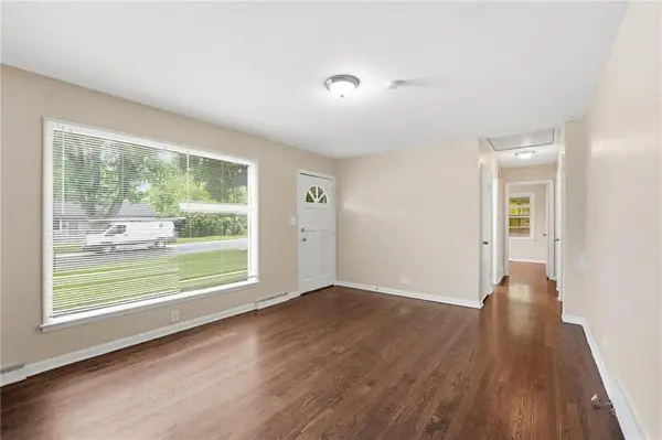 9310 Cottonwood Street, Lenexa, KS 66215