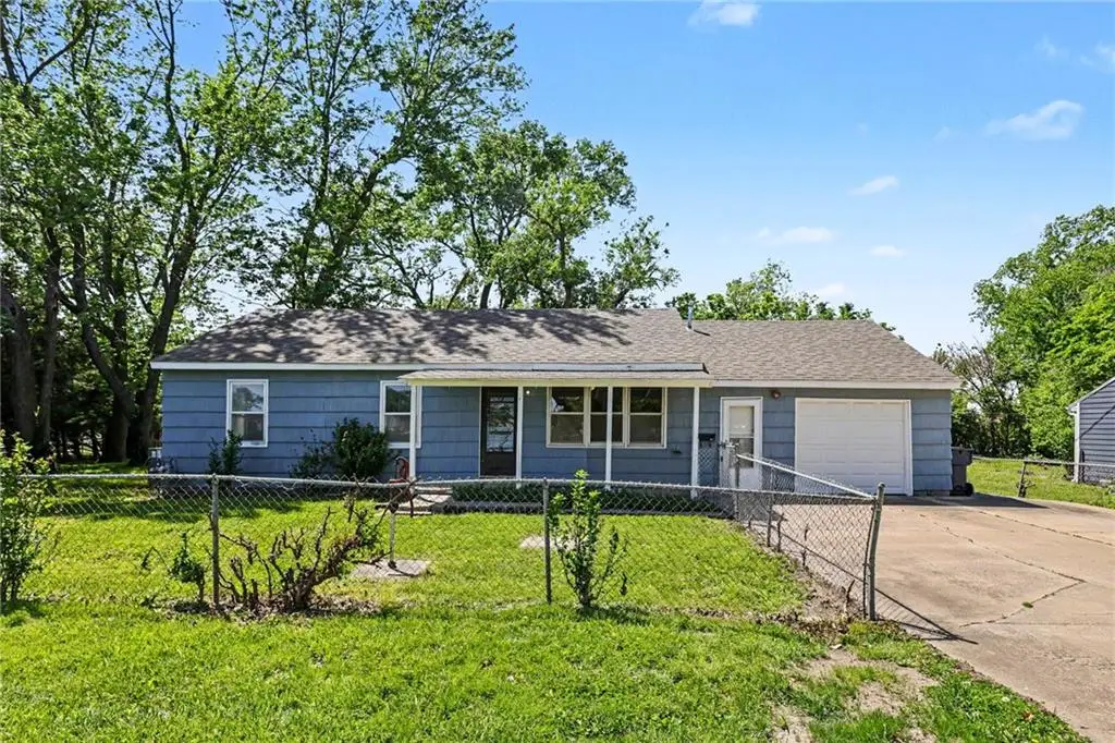 1037 S Brockway Street, Olathe, KS 66061 - #1