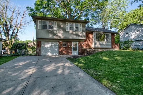 9200 Reeder Drive, Overland Park, KS 66214