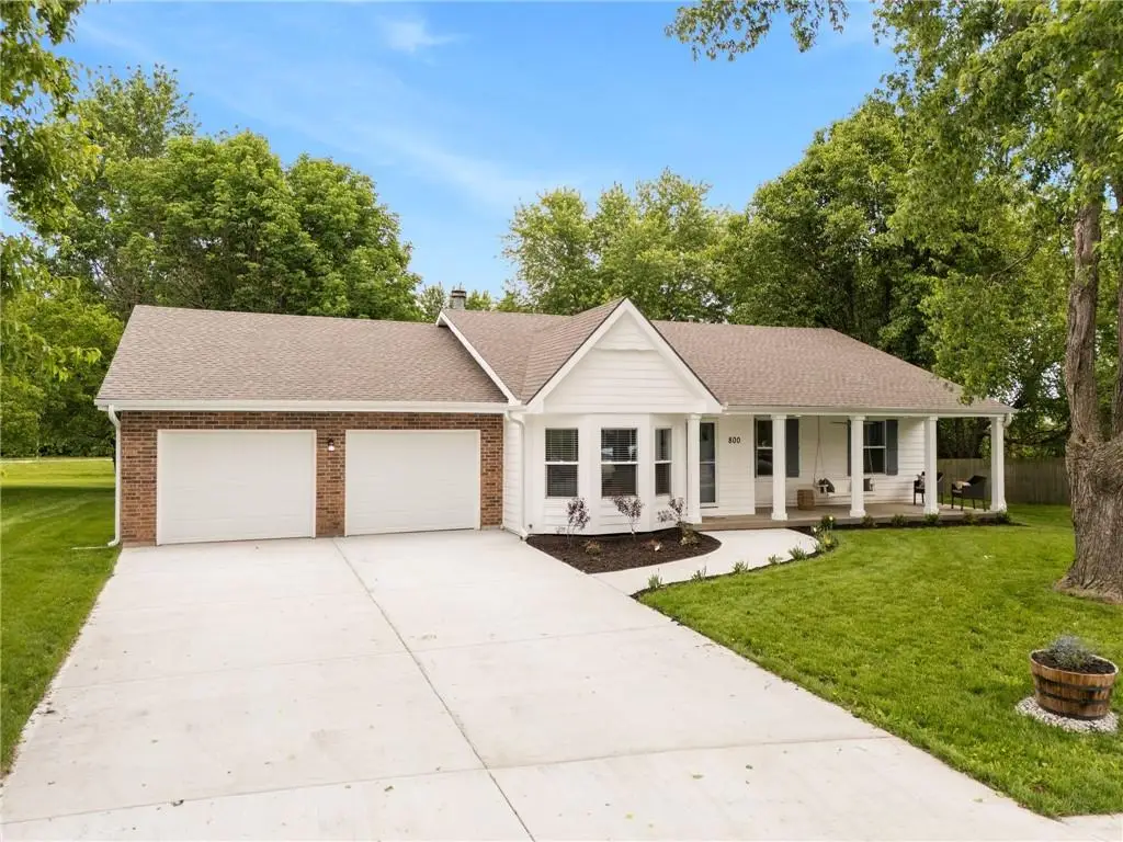 800 Stone Brook Lane, Grain Valley, MO 64029 - #1